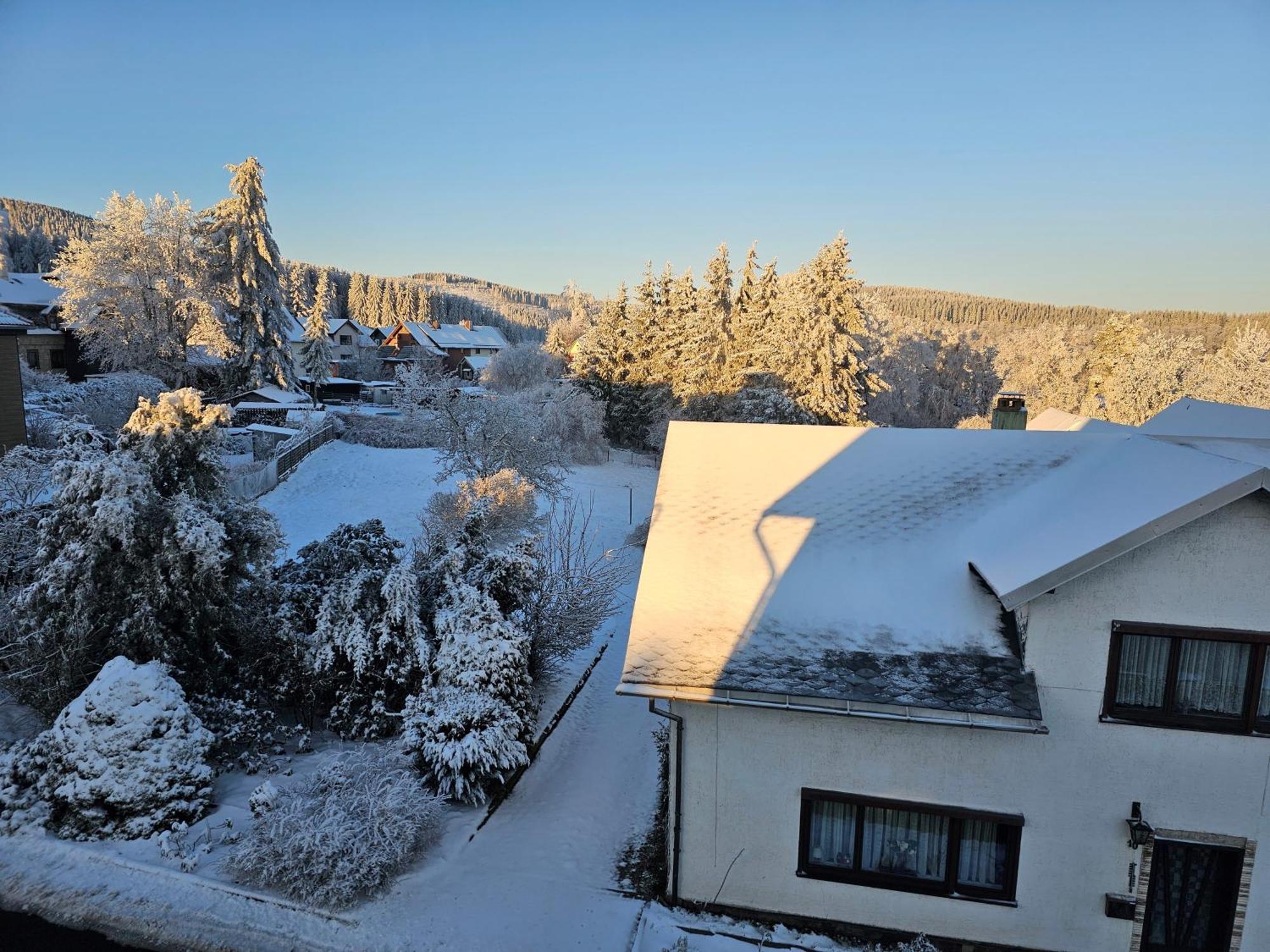 Gehlberger Landhaus Am Schneekopf / Ferienwohnung Suhl Exterior photo